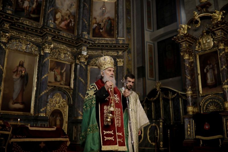 Serbian Patriarch Irinej conducts the Orthodox Easter service in the Saborna church in central Belgrade Serbia, April 8, 2018. (REUTERS File Photo)