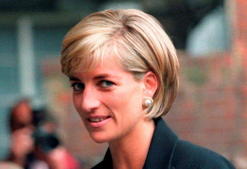 Princess Diana arrives at the Royal Geographical Society in London for a speech on the dangers of landmines throughout the world June 12, 1997. (REUTERS File Photo)
