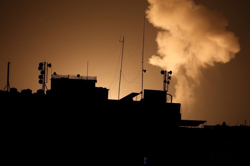 Smoke rises following an Israeli air strike in the southern of Gaza Strip November 22, 2020. (REUTERS Photo)