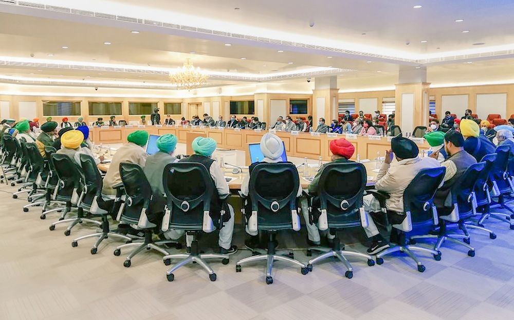 New Delhi: Union Agriculture Minister Narendra Singh Tomar and other leaders during a meeting with representatives of various farmer unions over the Centre's farm reform laws, in New Delhi. (PTI Photo)