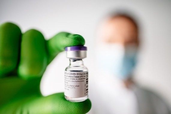 Photo shows a vial of Pfizer/BioNTech COVID-19 vaccine. (BioNTech/Handout via Xinhua)