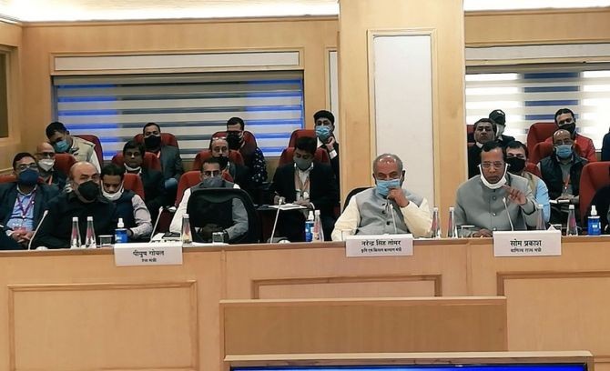 New Delhi: Union Agriculture Minister Narendra Singh Tomar and other leaders during a meeting with representatives of various farmer unions over the Centres farm reform laws, in New Delhi. (PTI Photo)