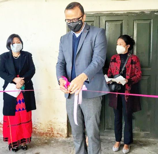 DC Tuensang Kumar Ramnikant launching the TK Skills, a tailoring training centre under the Department of Employment, Skill Development & Entrepreneurship, Government of Nagaland at Daily Bazaar Complex in Tuensang on December 17. (Morung Photo)