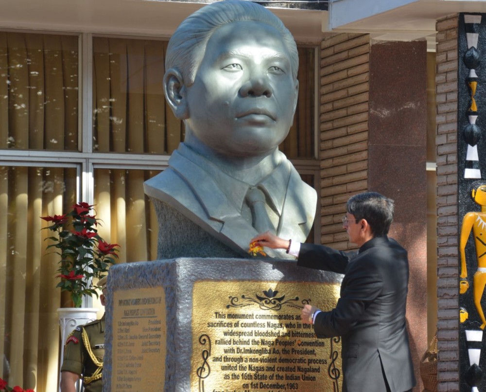 Governor RN Ravi paying floral tribute after unveiling the bust of Dr Imkongliba Ao at Raj Bhavan Kohima on December 1. (Photo Courtesy: PRO to Governor)