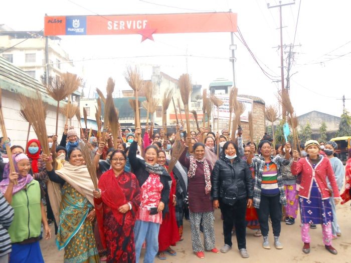 The Haralu Colony Women Society (Lane 1-2-3) conducted a mass social work on January 22, clearing the roads and Colony area in order to promote cleanliness amongst the citizens in the Colony.