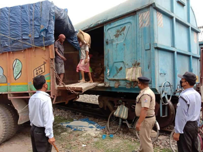 Goods being unloaded from freight train into a truck. The NFR transported 1249 freight carrying trains in December, 2020 and unloaded them in different goods sheds within its jurisdiction, informs  an official  on January 11. (Photo Courtesy: CPRO, NFR)