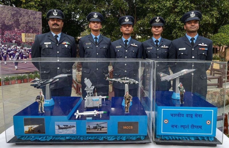 New Delhi: Indian Air Force personnel on a tableau during the press preview of IAF are contingent of Republic Day Parade 2021 at Akash Officers’ Mess, in New Delhi, Monday, Jan. 18, 2021. (PTI Photo/Manvender Vashist)