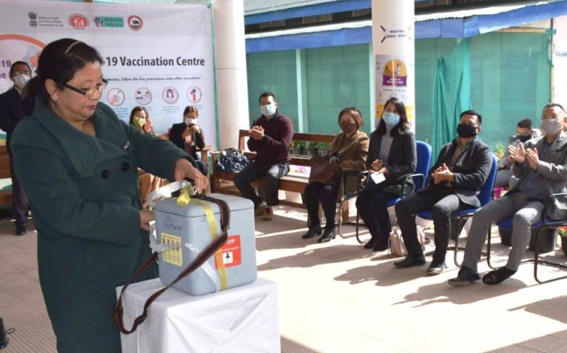 Chief Medical Officer, Phek Dr Vibeituonuo Mepfuo launching the COVID-19 vaccine for Phek district at the District Hospital on January 16. “Altogether 100 beneficiaries were vaccinated with no untoward adverse reactions after the vaccination,” NHM Phek, District Media Officer, Kutolu Makro informed in a press release. A total of 14 session sites were set up. The vaccination activities in the identified Community Health Centre and Primary Health Centres (will be carried out in the subsequent days. (Photo Courtesy: CMO office Phek)