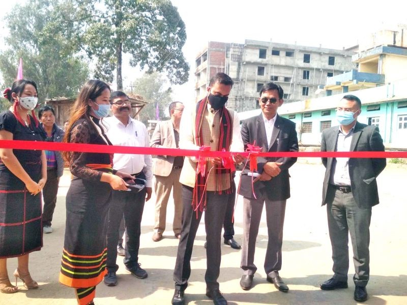 Deputy Commissioner, Dimapur, Rajesh Soundararajan, inaugurating the Special Handloom Expo at Urban Haat, Monday, Dimapur. (Morung Photo)