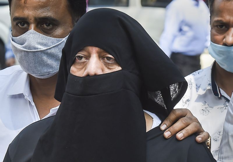 Mumbai police's anti-extortion cell brought Gangster Ravi Pujari to Crime Branch after he was produced before MCOCA court, in Mumbai, on February 23, 2021. The court remanded Pujari in the custody of Mumbai police till March 9 in a case of firing in 2016. (PTI Photo)