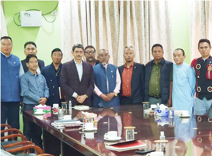 Nagaland Governor, RN Ravi with the delegation from the WC, NNPGs led by Convener N Kitovi Zhimomi on February 22. (Photo Courtesy: Media Cell WC, NNPGs)