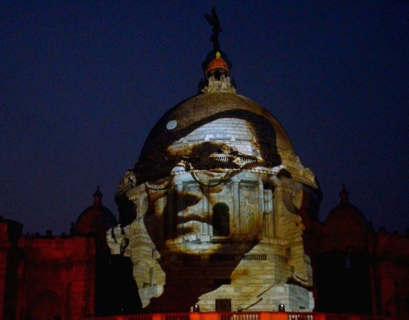 Victoria Memorial decorated with lighting show of Netaji Subhas Chandra Bose during his 125th birth anniversary celebrated in Kolkata on January 23, 2021. (IANS Photo)