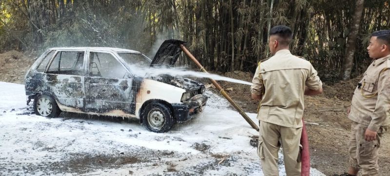 A Maruti 800 AC caught fire in Tuli what is suspected to be caused by ‘vehicle wiring short circuit.’