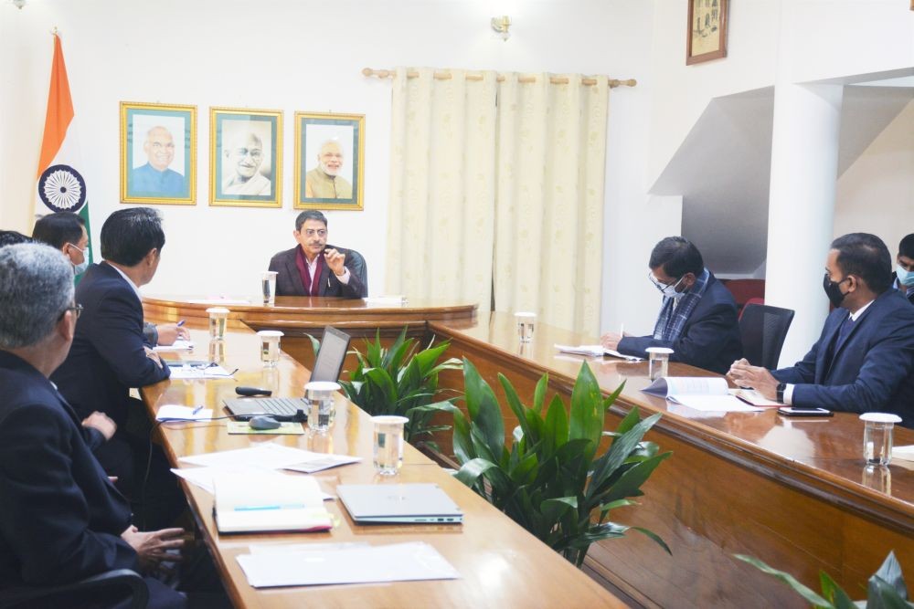Nagaland Governor, RN Ravi held a meeting with top officials to review the traffic situation on NH-29.