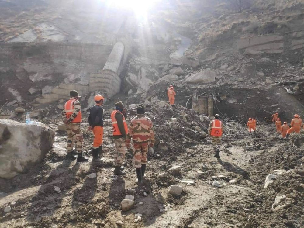 Chamoli: NDRF personnel carry out rescue and restoration work at Tapovan area, weeks after the glacier burst at Joshimath which triggered a massive flash flood on Feb. 7, in Chamoli district of Uttarakhand, Friday, Feb. 19, 2021. (PTI Photo)