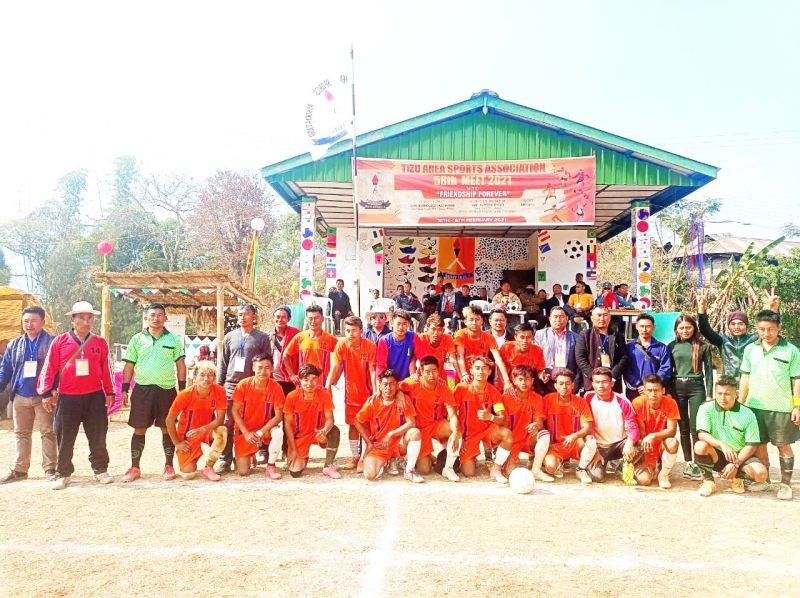 Football champions Khutsokuno with TASA officials.