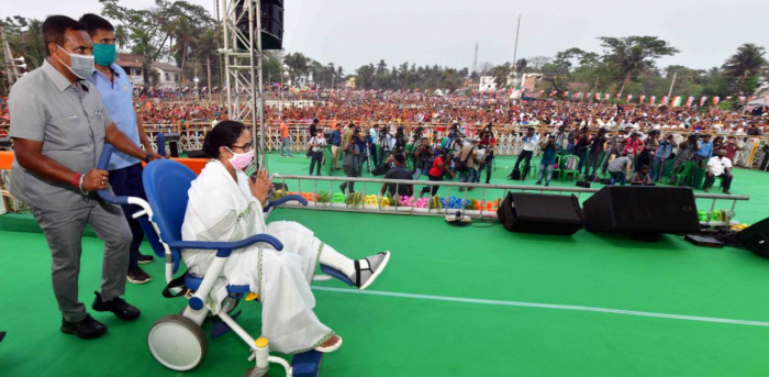 West Bengal Chief Minister Mamata Banerjee during election campaign, in Nandigram. Credit: PTI photo.  Read more at: https://www.deccanherald.com/national/east-and-northeast/mamata-banerjee-conducts-massive-roadshow-in-nandigram-967870.html