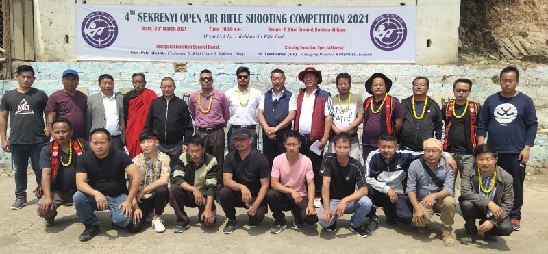 Pele Khezhie, Dr Tsielhoutuo and others with the participants. (Morung Photo)