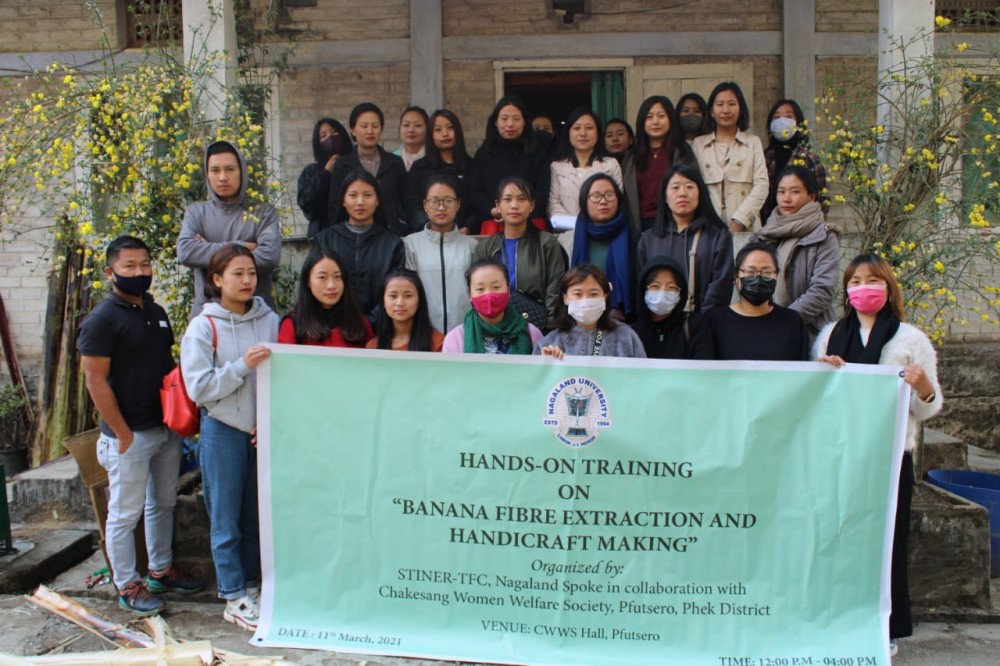 Participants with officials during the hands-on training on banana fibre extraction and basics on handicraft making held in Phek on March 11. (Photo Courtesy: SASRD NU) 