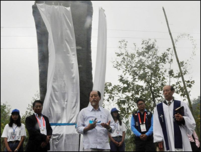 Nagaland Chief Minister, Neiphiu Rio after unveiling the NSF monolith during the Federation's 28th General Conference in Bhandari Town, Wokha on May 9. (DIPR Photo)