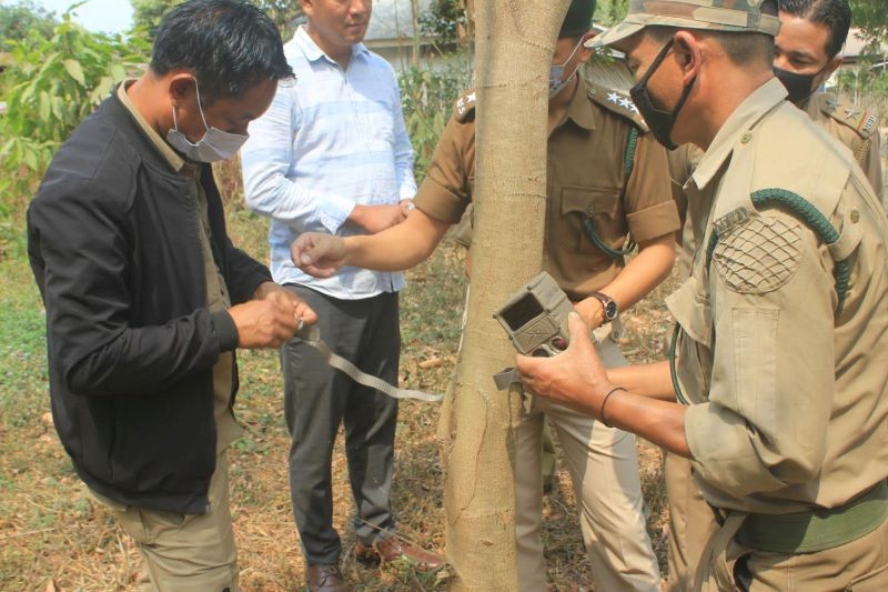 Personnel from the wildlife division were shown how to set up camera traps and the GPS devices.