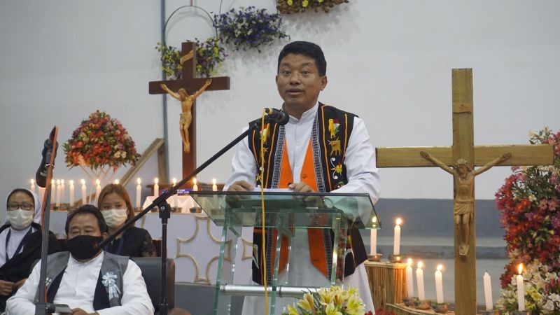 Rev Fr Dr George Rino, Director, Men's Hostel SJC (Autonomous), Jakhama speaking at the introductory session.