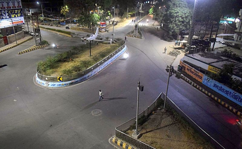 Prayagraj: A view of deserted roads during a night curfew imposed in the wake of coronavirus pandemic, amid a countrywide spike in coronavirus cases, in Prayagraj, Thursday, April 08, 2021.(PTI Photo)