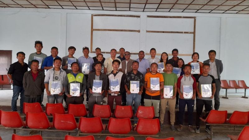 Participants, instructors and others at the concluding day of the six-day joint volleyball referees’ clinic in Tseminyu on April 10.