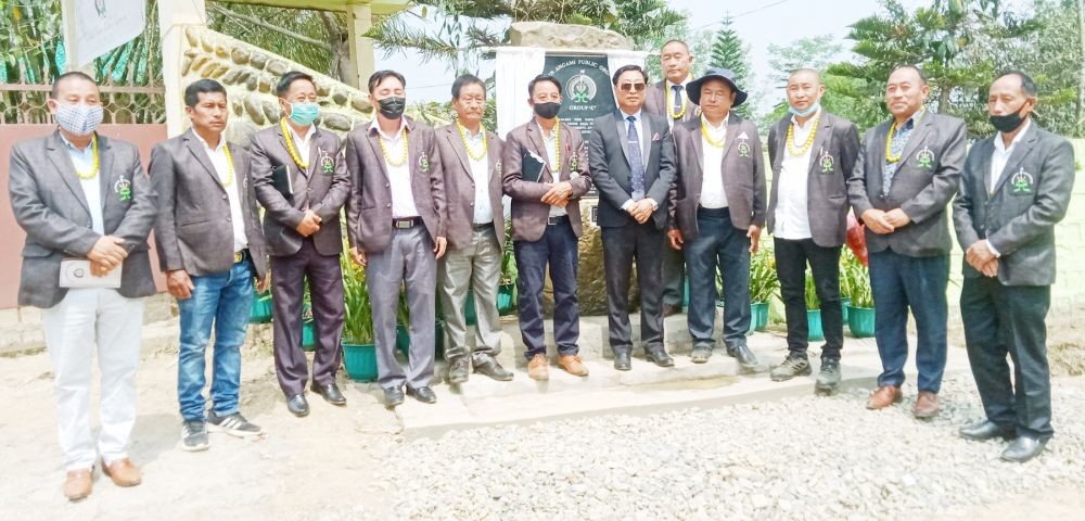 APO Vice President KT Vilie and others after unveiling NAPO Group C monolith at Tsiese Basa in Kohima district on April 10. (Morung Photo)