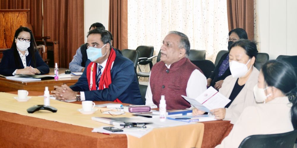 Prof Pardeshi Lal and others at the inaugural session of one day orientation programme on ‘Choice Based Credit System’ in Kohima on April 16. (Morung Photo)