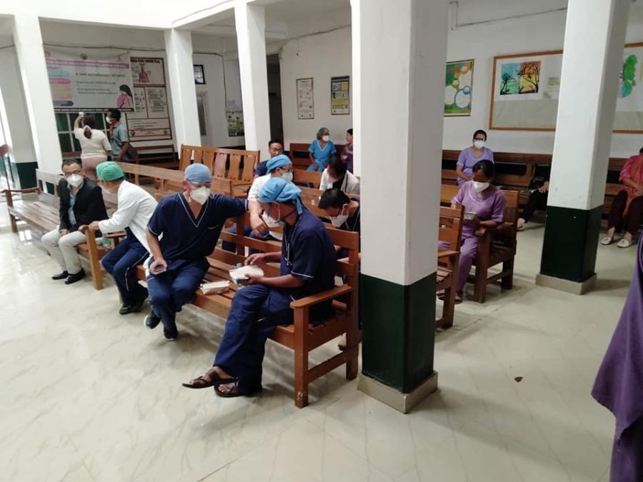 BJYM Mon provides meals to healthcare workers