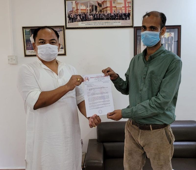 Barak Extended Team Convenor submitted the memorandum to Union Railway Minister through Advisor Tovihoto Ayemi on May 1.