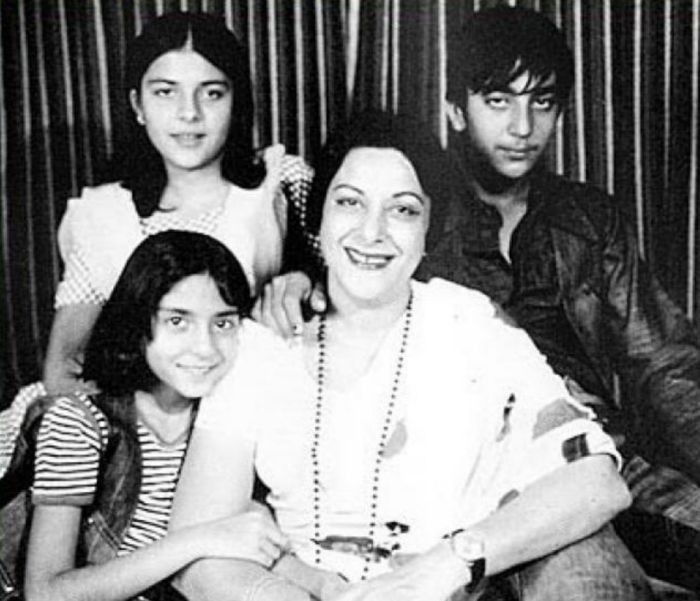 Sanjay Dutt shares throwback pictures on mother Nargis' birth anniversary.(photo:instagram)