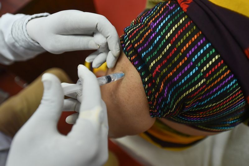 A medic administers the dose of COVID-19 vaccine to a beneficiary. (PTI File Photo)