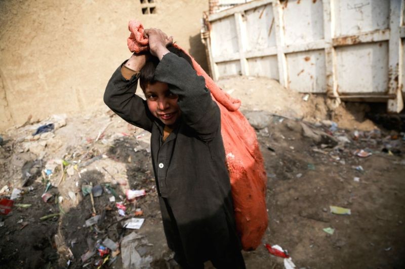 Continued war, poverty force Afghan kids to work on streets. (IANS Photo)
