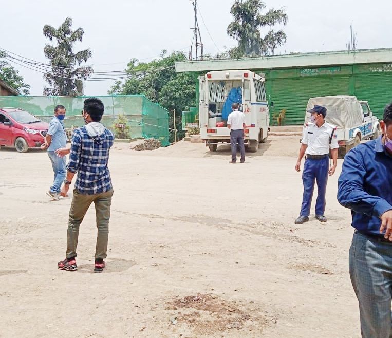 Random testing being conducted at Kiphire town by Medical department with the help of USLP on June 8. (Morung Photo)