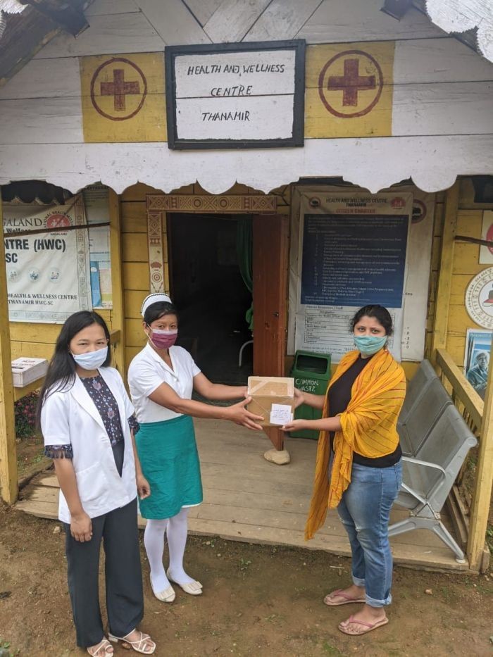 CHO Sungjenienla receives the medicines and medical equipments donated to Thanamir village Health and Wellness Center.