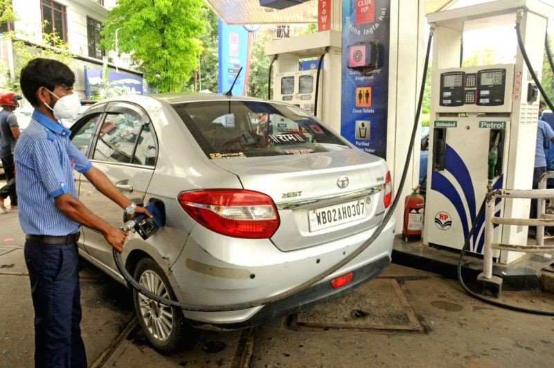 Fuel price cut relief may come soon as global oil softens. (IANS Photo)