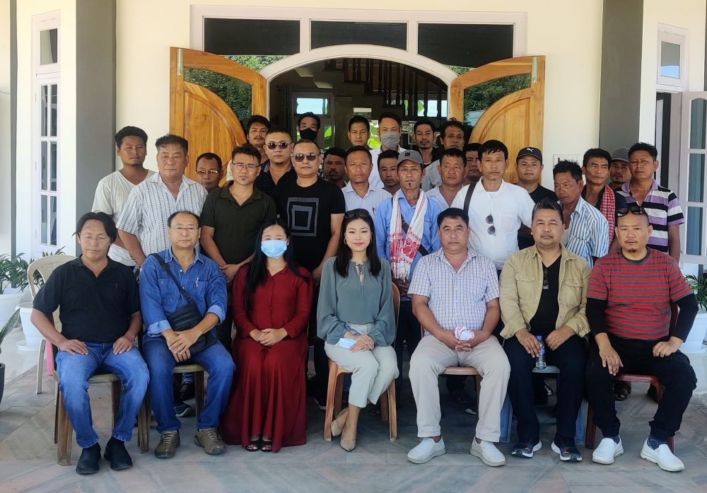 Rising People’s Party workers led by their President Joel Naga visited the restive border area of Tzürangkong under Mokokchung district where they met Tzürangkong Naga Youth Front, Northern Sumi Hoho and other public leaders at Chungtiayimsen Village, Mokokchung on July 22. (Photo Courtesy: RPP)