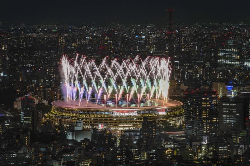Tokyo: Fireworks illuminate over National Stadium viewed from Shibuya Sky observation deck during the Opening Ceremony for the 2020 Paralympics in Tokyo, Tuesday, Aug. 24, 2021. AP/PTI