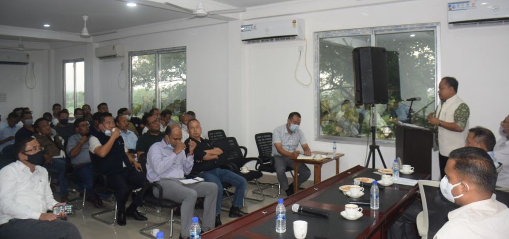 Advisor Tovihito addressing the meeting convened by special team for ensuring effective management of power system in Dimapur district on August 27 at SLDC Complex Nagarjan. (DIPR Photo)