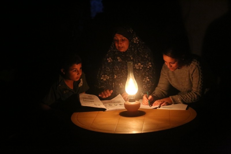 People in Gaza suffer from severe power shortage: Red Cross.(pic credit: https://twitter.com/icrc)