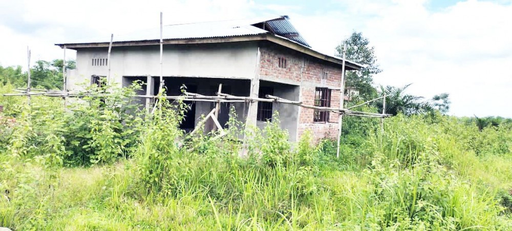 ABANDONED: The half-constructed residential quarter for the teachers of Government High School (GHS) Ngawalwa, Peren lies unattended. According to Chairperson of the Ngwalwa village, the construction of the building was a time-bound project and was meant to be completed within 8 months. After the first installment on May 20, 2020, despite several appeals for the second installment, the concerned authority turned a deaf ear to the plea, interrupting the continuation of the construction work and bringing it to a standstill, the Chairperson stated in a press release on August 7.