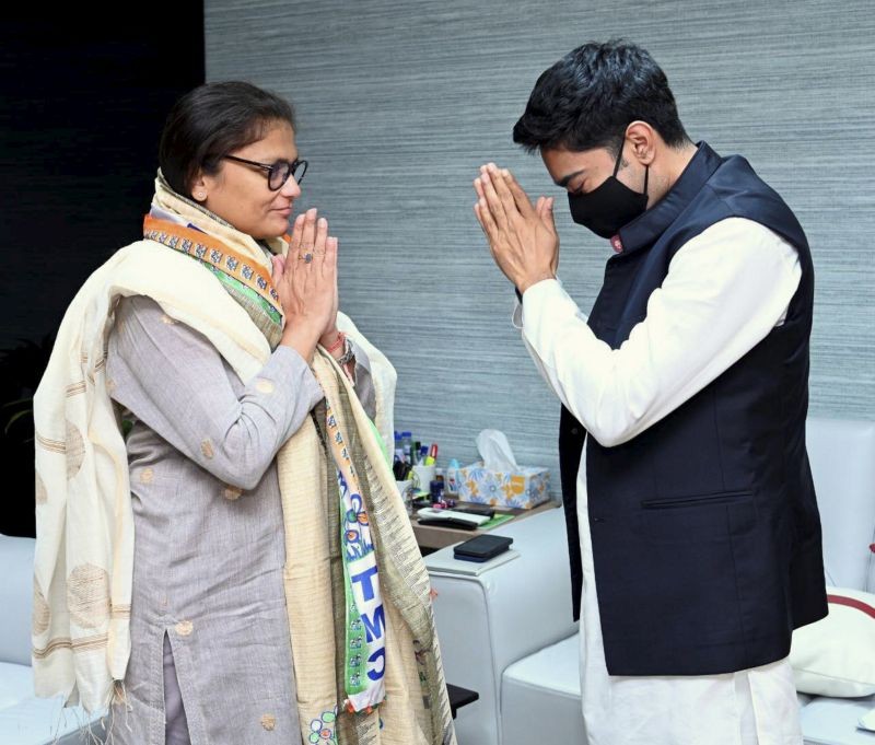 TMC leader Abhishek Banerjee welcomes the former President of All India Mahila Congress Sushmita Dev as she joins the party in Kolkata. (PTI Photo)