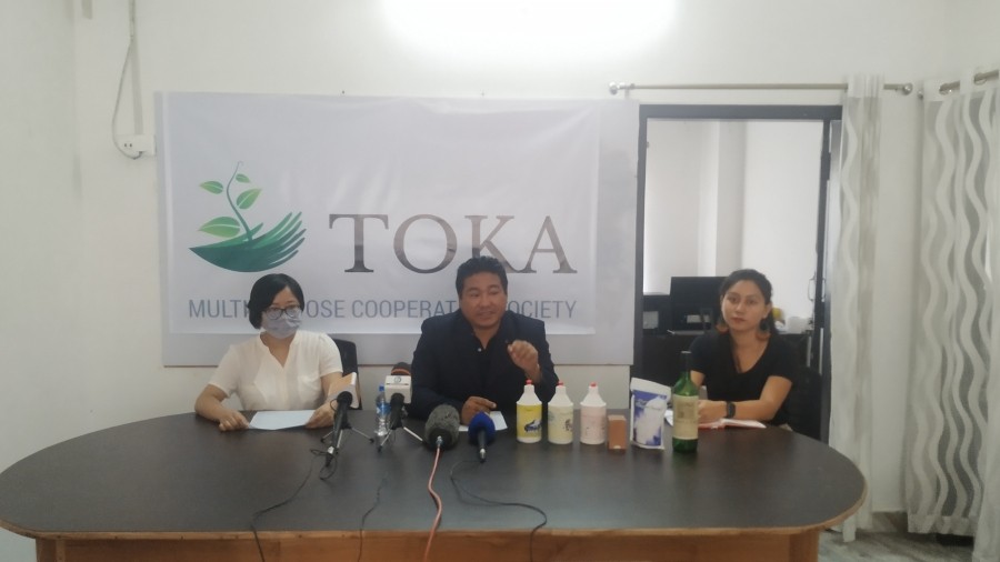 Managing director, Toka MPCS Ltd., K Kathi Chishi, speaking at the felicitation programme on Wednesday. (Morung Photo)