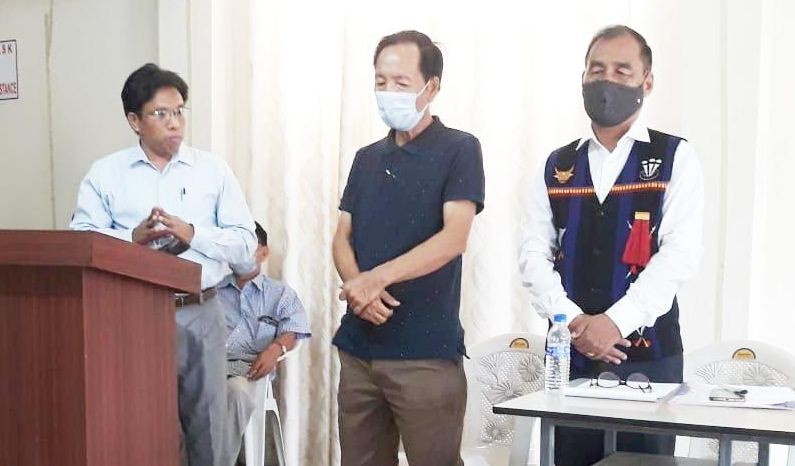 Rev M Ganmei (left) led the dedicatory prayer for the new President of Naga Council Dimapur, Etsungmomo Kikon (extreme right) and Vice President (admin), Holuto Aye.