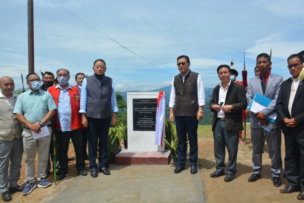Advisor KT Sukhalu inaugurated the newly upgraded Government Higher Secondary School, Akuluto in the presence of Kazheto Kinimi, Advisor of NSDMA & CAWD on September 16. (DIPR Photo)