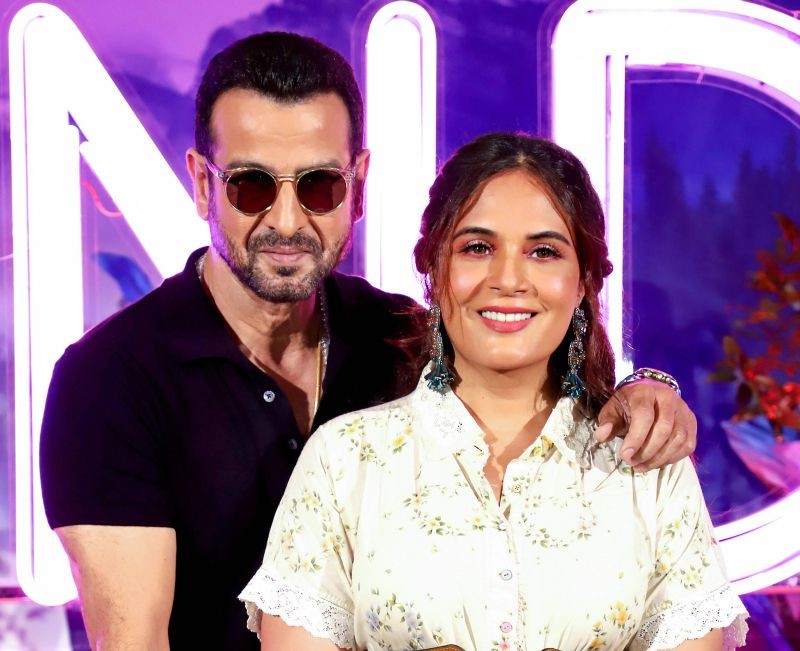 Mumbai: Bollywood actors Ronit Roy and Richa Chadha attend a promotional event for their upcoming web series, in Mumbai, Monday, September 6, 2021. (PTI Photo)