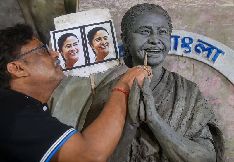 Kolkata: Artist Mintu Paul prepares a clay idol of West Bengal Chief Minister Mamata Banerjee at Kumartuli artisan village, in Kolkata, Thursday, Sept 2, 2021. (PTI Photo/Swapan Mahapatra)