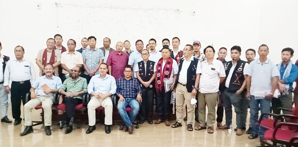 The Niki Sumi led NSCN/GPRN leadership with the representatives of Naga apex tribal bodies at a consultative meeting held on Thursday.